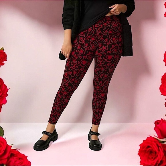TORRID Swirling Hearts Full Length Leggings NWT - Picture 2 of 9